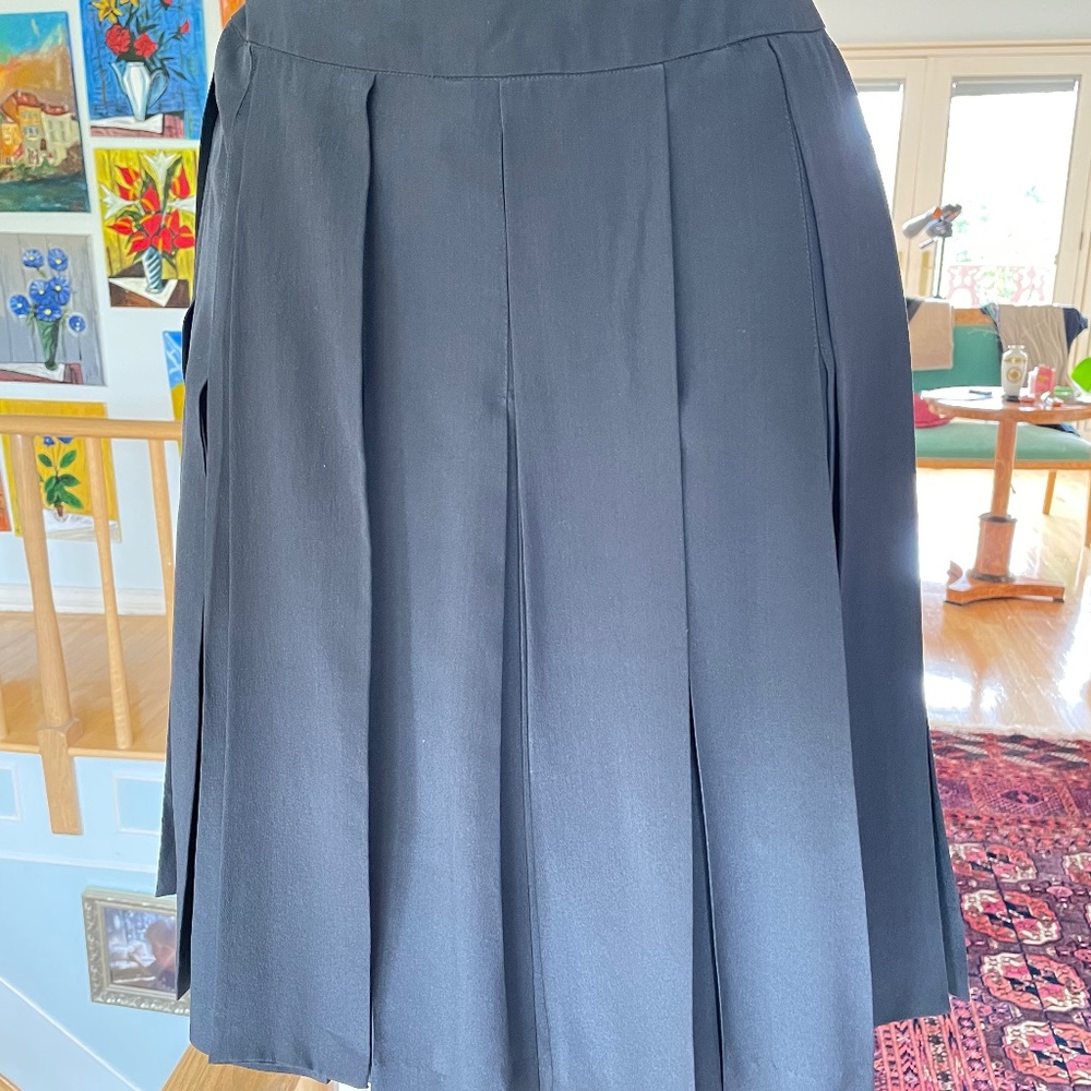 Chanel Vintage Women Inverted Pleat A Line SILK Skirt Black Size EUR 38 car wash